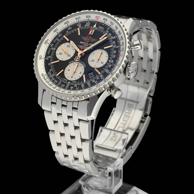 Breitling Navitimer 01 AB0121 - 2021 - Breitling horloge - Breitling kopen - Breitling heren horloge - Trophies Watches