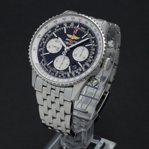 Breitling Navitimer 01 AB0120 - 2016 - Breitling horloge - Breitling kopen - Breitling heren horloge - Trophies Watches