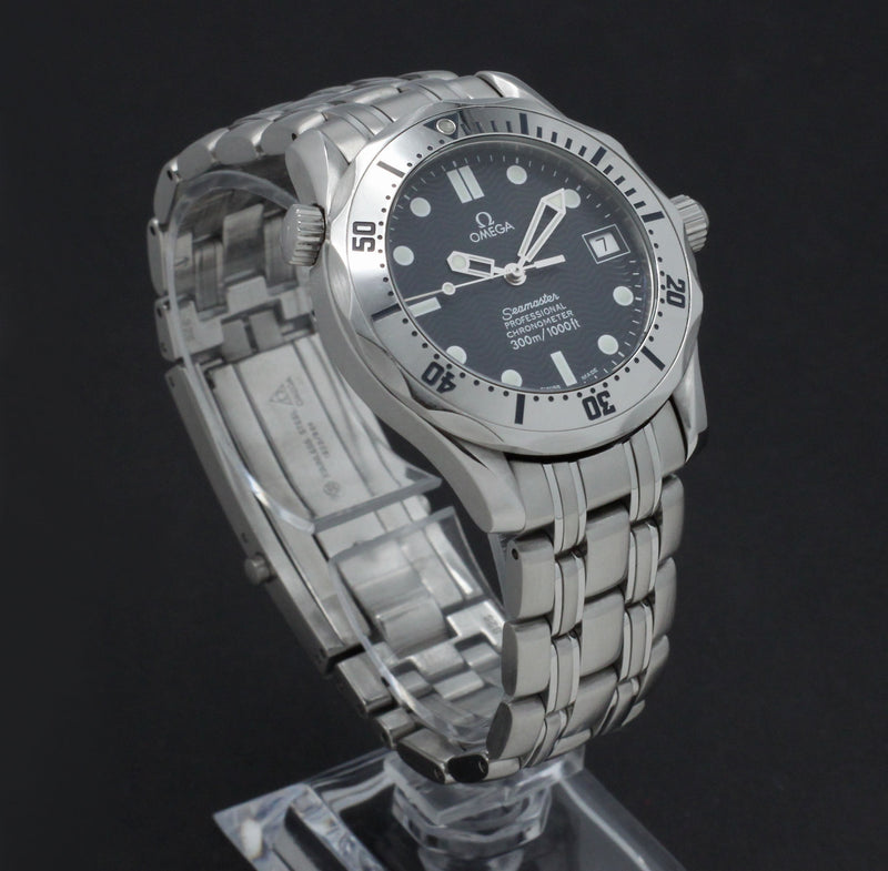Omega Seamaster Diver 300 M 2552.80.00- 1999 - Omega horloge - Omega kopen - Omega heren horloge - Trophies Watches