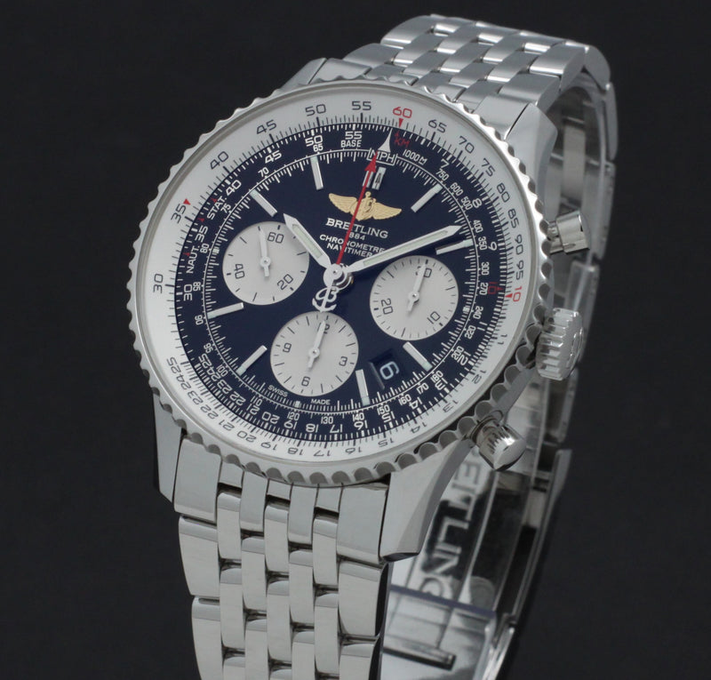 Breitling Navitimer 01 AB0120 - 2018 - Breitling horloge - Breitling kopen - Breitling heren horloge - Trophies Watches