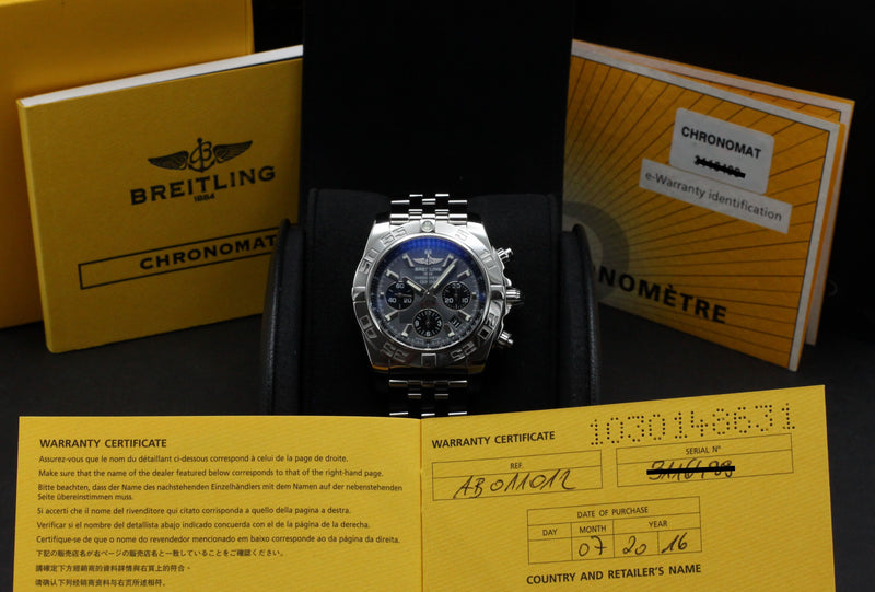 Breitling Chronomat AB0110 - 2016 - Breitling horloge - Breitling kopen - Breitling heren horloge - Trophies Watches