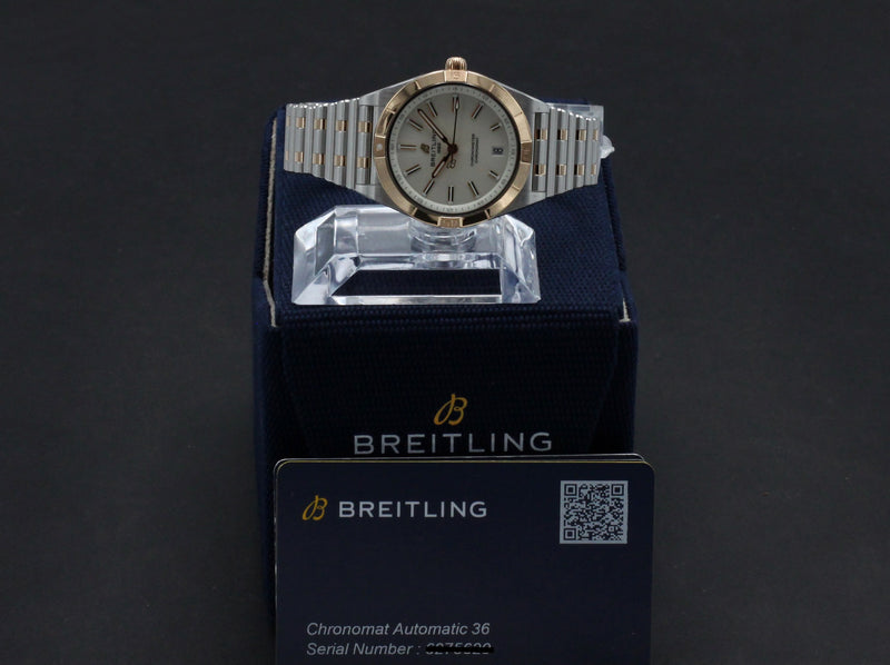 Breitling Chronomat U10380 - 2023 - Breitling horloge - Breitling kopen - Breitling dames horloge - Trophies Watches