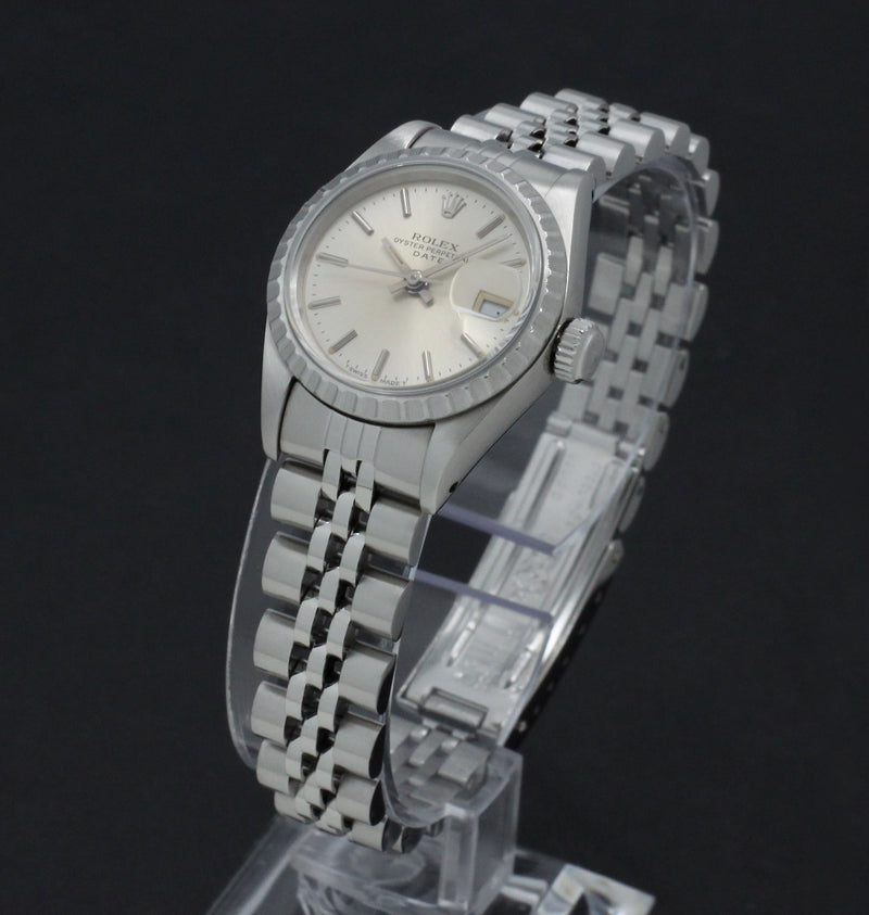 Rolex Oyster Perpetual Lady Date 69240 - 1990 - Rolex horloge - Rolex kopen - Rolex dames horloge - Trophies Watches