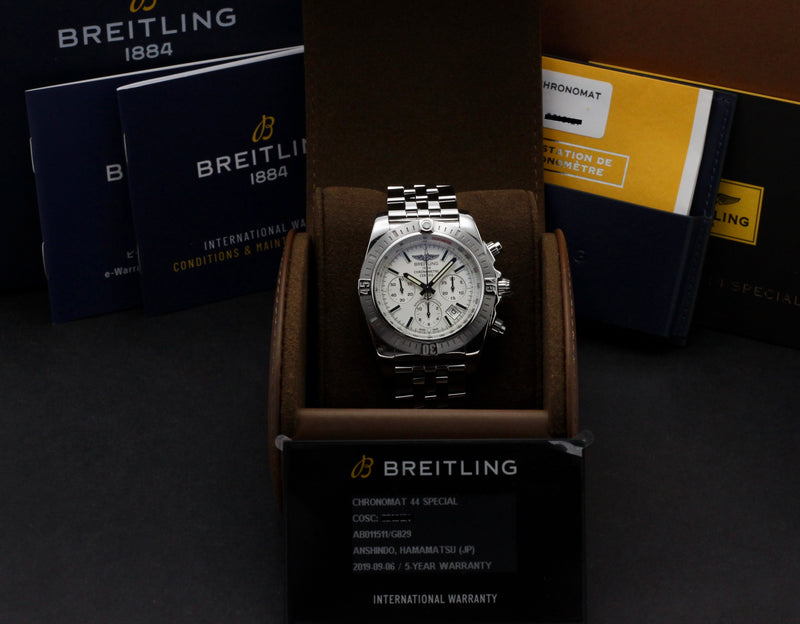 Breitling Chronomat AB0115 - Breitling horloge - Breitling kopen - Breitling heren horloge - Trophies Watches