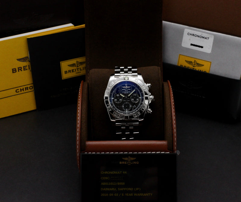 Breitling Chronomat AB0110 - Breitling horloge - Breitling kopen - Breitling heren horloge - Trophies Watches