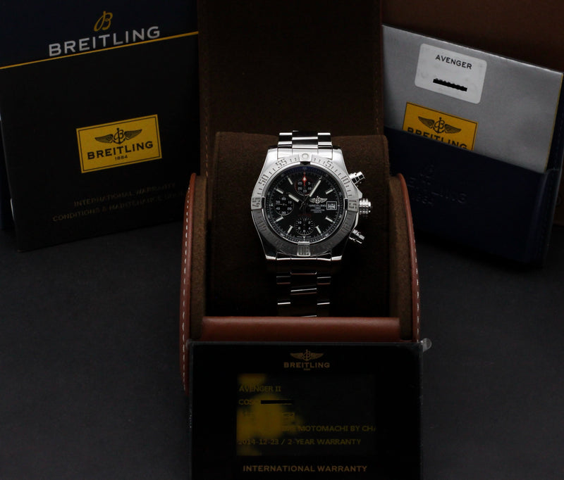 Breitling Avenger II A13381 - 2014 - Breitling horloge - Breitling kopen - Breitling heren horloge - Trophies Watches