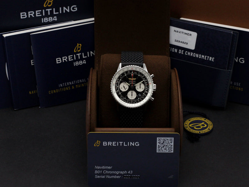 Breitling Navitimer 01 AB0121 - 2020 - Breitling horloge - Breitling kopen - Breitling heren horloge - Trophies Watches