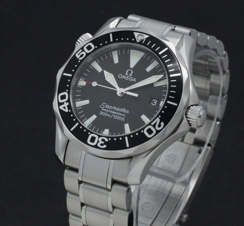 Omega Seamaster Diver 300 M 2262.50.00 - 2010 - Omega horloge - Omega kopen - Omega heren horloge - Trophies Watches