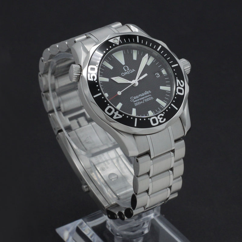 Omega Seamaster Diver 300 M 2262.50.00 - 2010 - Omega horloge - Omega kopen - Omega heren horloge - Trophies Watches