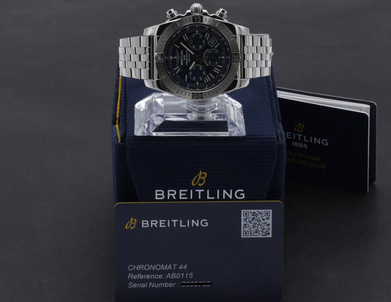 Breitling Chronomat AB0115 - Breitling horloge - Breitling kopen - Breitling heren horloge - Trophies Watches