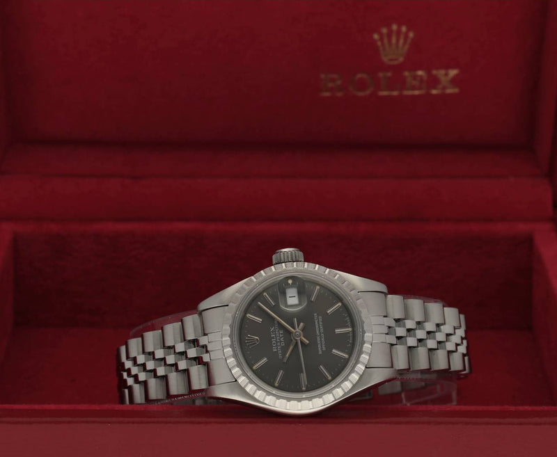 Rolex Oyster Perpetual Lady Date 69240 - 1990 - Rolex horloge - Rolex kopen - Rolex dames horloge - Trophies Watches