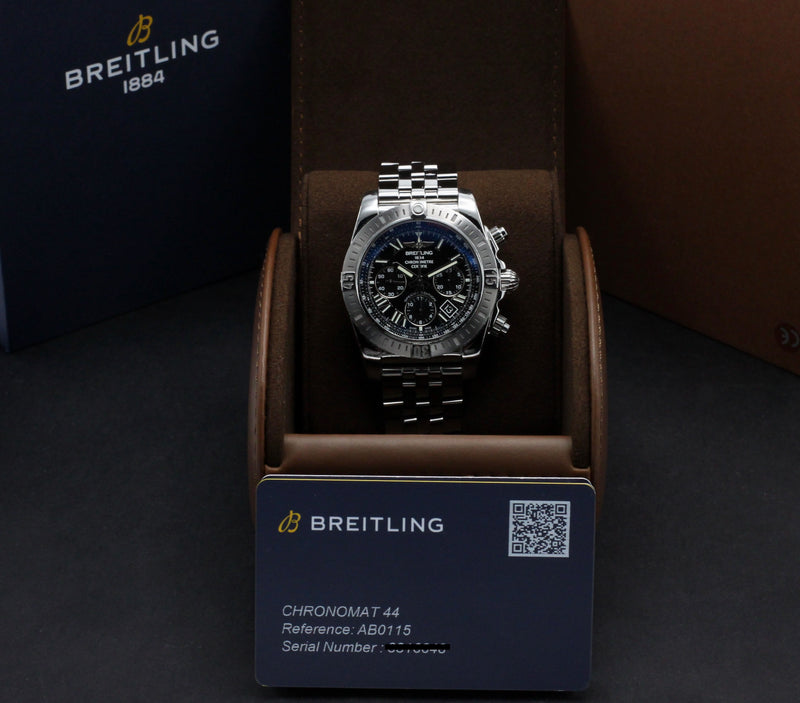 Breitling Chronomat AB0115 - Breitling horloge - Breitling kopen - Breitling heren horloge - Trophies Watches